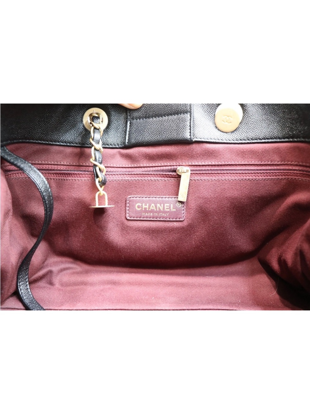 CHANEL CAVIAR LEATHER CC TOTE - Picture 8 of 11